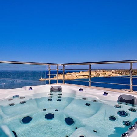 Valletta Luxury 4-Bedroom Duplex With Stunning Sea Views Private Terrace And Jacuzzi Εξωτερικό φωτογραφία