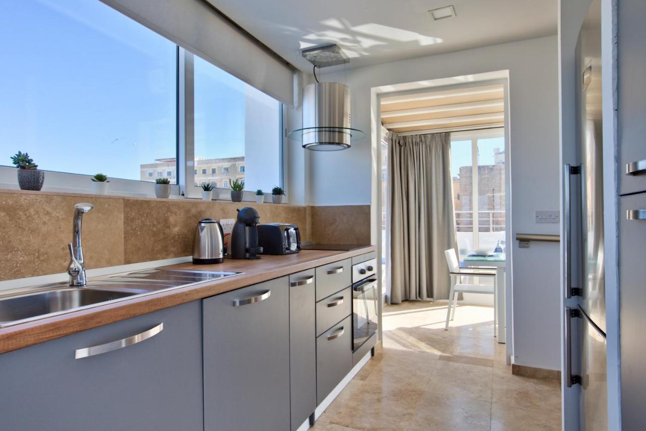 Valletta Luxury 4-Bedroom Duplex With Stunning Sea Views Private Terrace And Jacuzzi Εξωτερικό φωτογραφία
